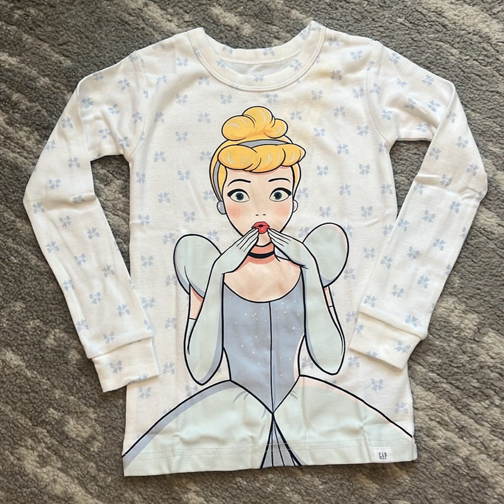 Gap Disney Princess Pajamas - Picture 3 of 6